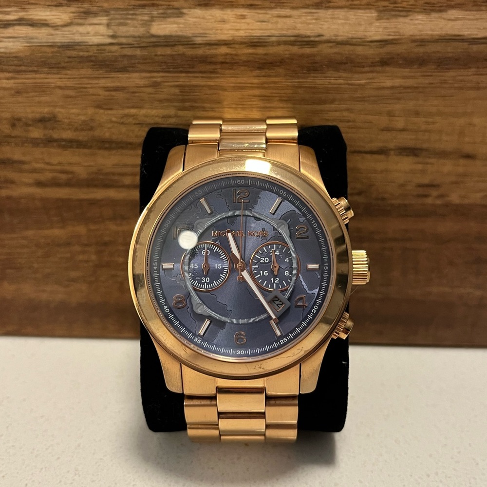 Michael Kors oversized rose gold stop hunger watch